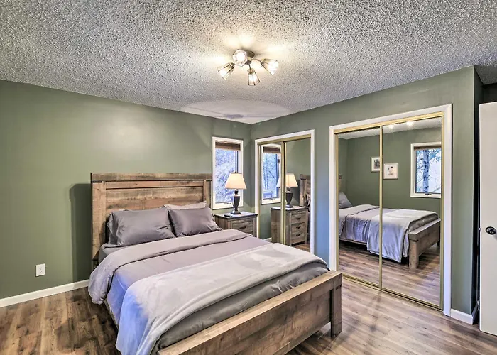 Peaceful Cottage W/ Mtn View Near Atv Trails!